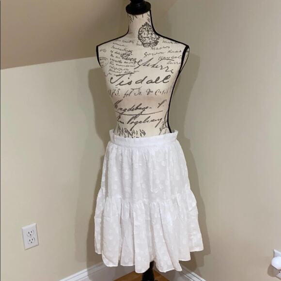 Ann Taylor White Flower Clip Full Skirt - Picture 9 of 10